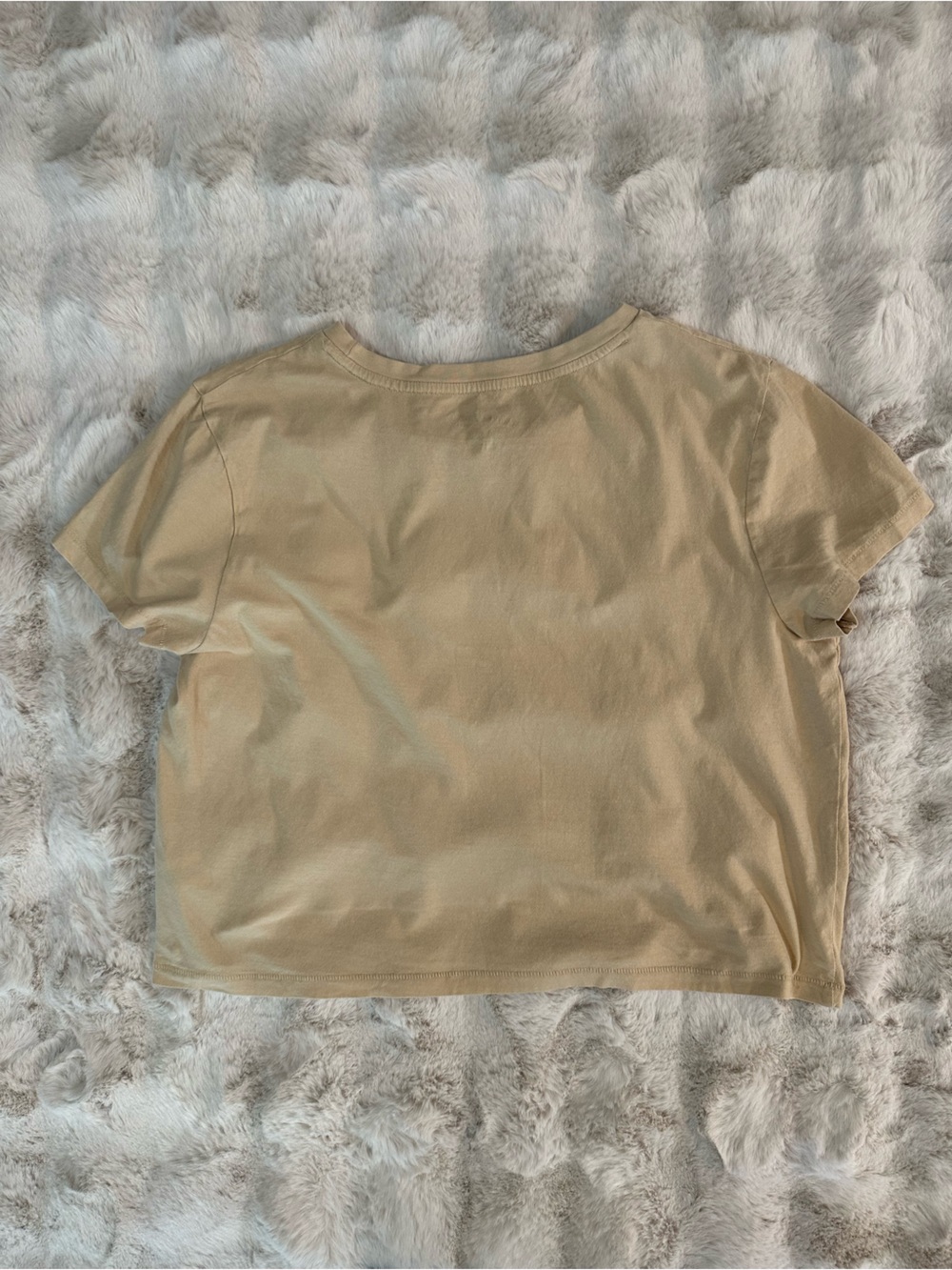 2 Universal Thread Cropped Tees - Picture 3 of 9